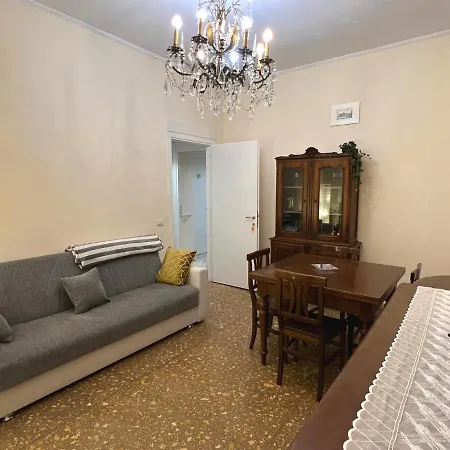 Apartman Palazzo Senesi *